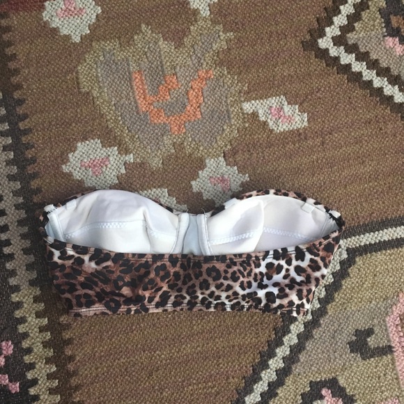 NWOT leopard bikini swim top sz small - Picture 4 of 5